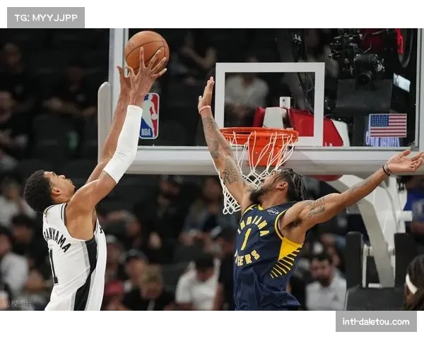 马刺vs篮网：文班亚马赛前强调转换防守专注度